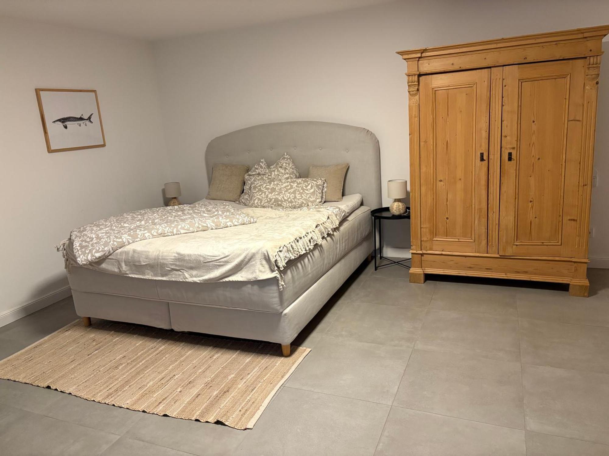 Große Ferienwohnung mit 2 Schlafzimmern Miltenberg Exterior foto